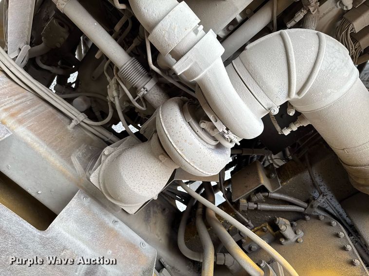 image for item DT0712 2001 Caterpillar 769D haul truck