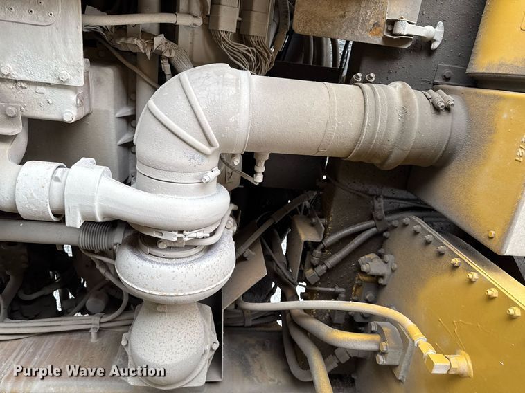 image for item DT0712 2001 Caterpillar 769D haul truck