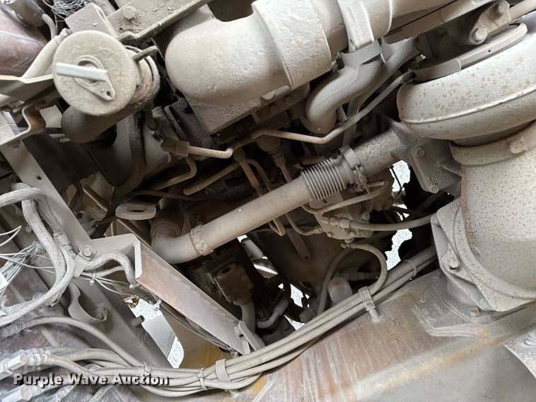 image for item DT0712 2001 Caterpillar 769D haul truck