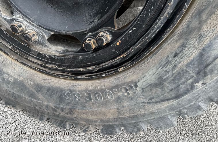 image for item DT0712 2001 Caterpillar 769D haul truck