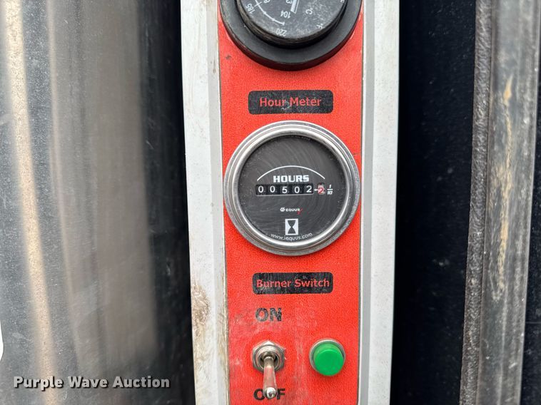 image for item DT0713 2021 Kenworth T880 hydrovac truck