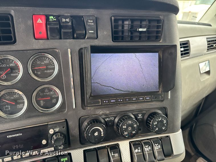 image for item DT0713 2021 Kenworth T880 hydrovac truck