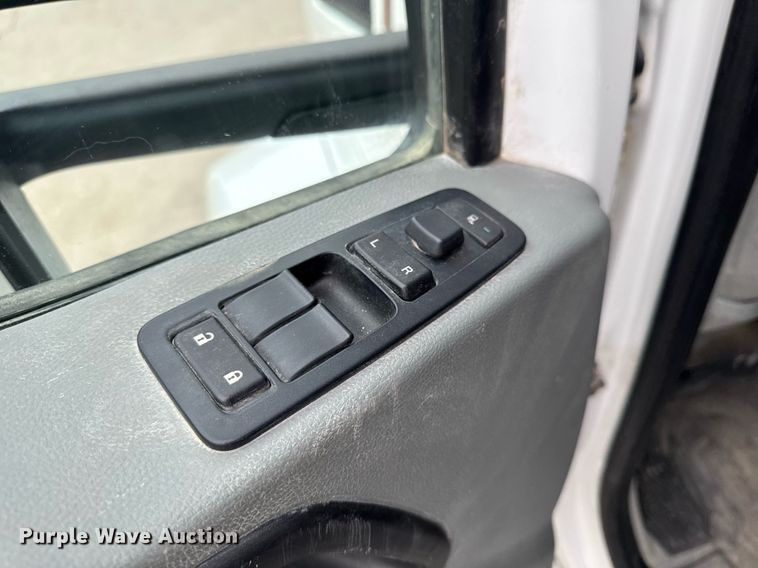 image for item DT0713 2021 Kenworth T880 hydrovac truck