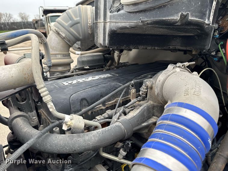 image for item DT0713 2021 Kenworth T880 hydrovac truck