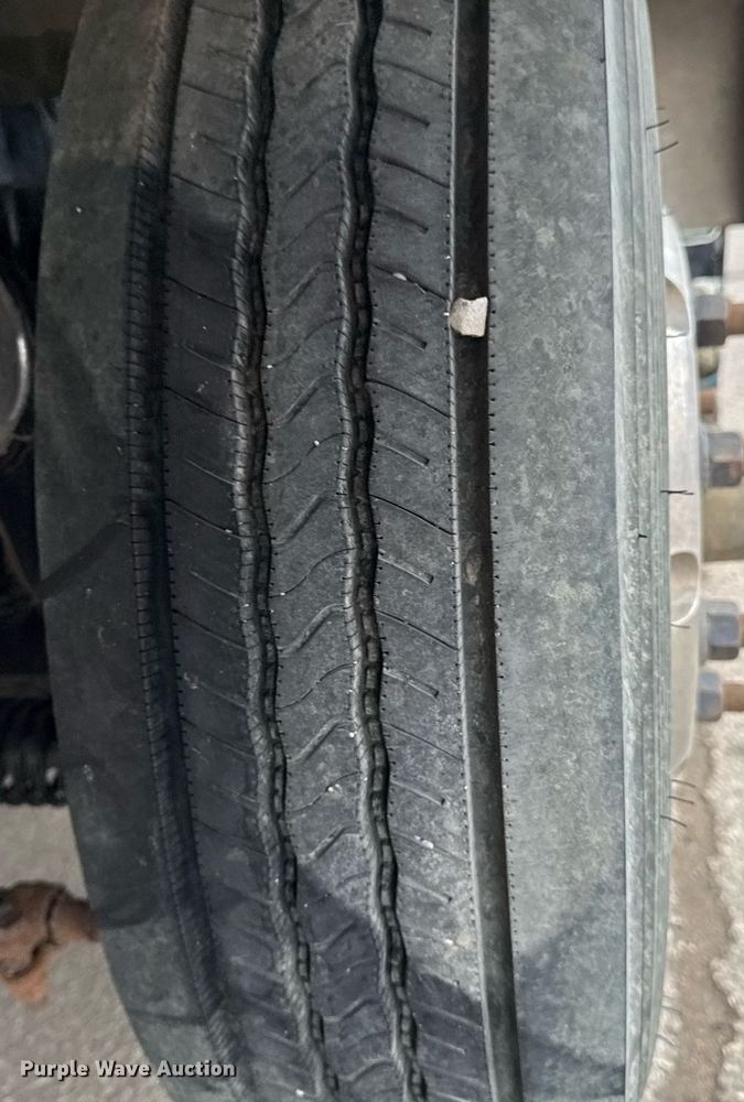 image for item DT0713 2021 Kenworth T880 hydrovac truck