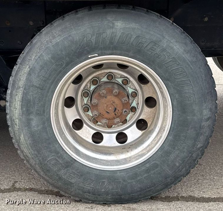 image for item DT0713 2021 Kenworth T880 hydrovac truck