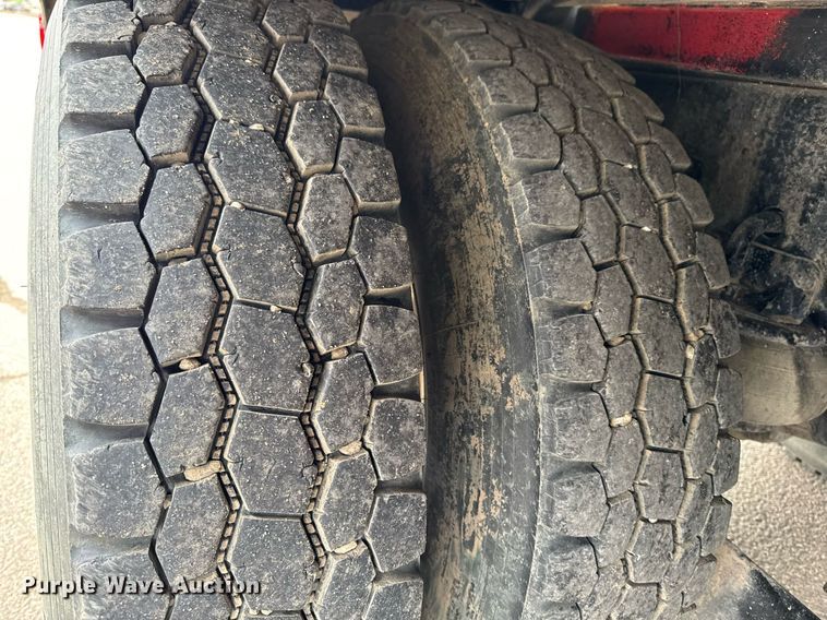 image for item DT0713 2021 Kenworth T880 hydrovac truck