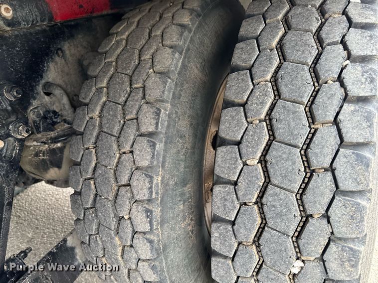 image for item DT0713 2021 Kenworth T880 hydrovac truck