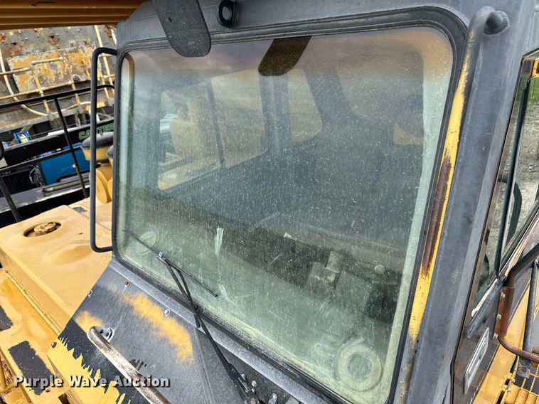 image for item DT0740 1997 Caterpillar 769D haul truck