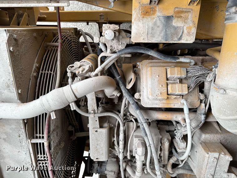 image for item DT0740 1997 Caterpillar 769D haul truck