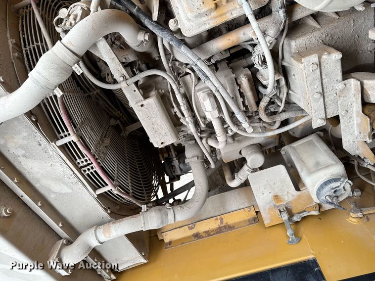 image for item DT0740 1997 Caterpillar 769D haul truck