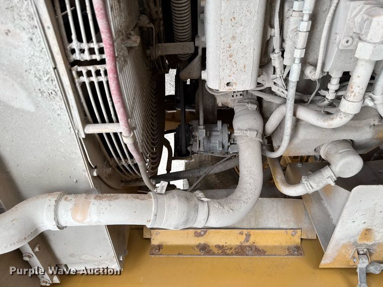 image for item DT0740 1997 Caterpillar 769D haul truck