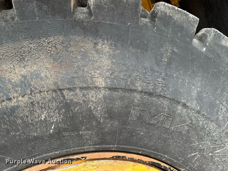 image for item DT0740 1997 Caterpillar 769D haul truck