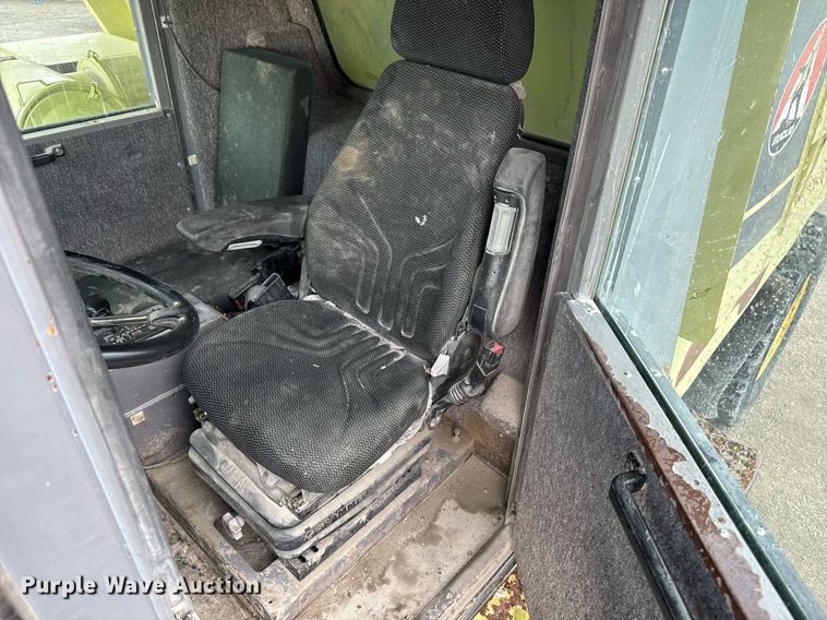 image for item DT0741 2003 Hitachi EH700 haul truck