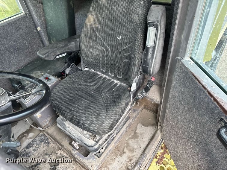 image for item DT0741 2003 Hitachi EH700 haul truck