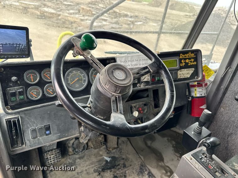 image for item DT0741 2003 Hitachi EH700 haul truck