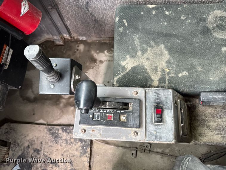 image for item DT0741 2003 Hitachi EH700 haul truck