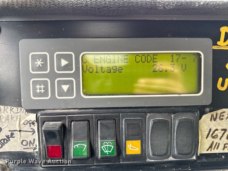 image for item DT0741 2003 Hitachi EH700 haul truck