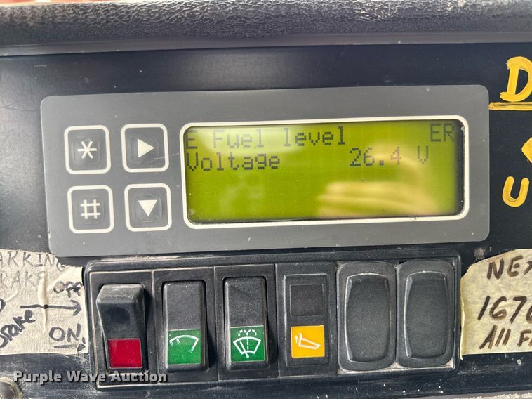 image for item DT0741 2003 Hitachi EH700 haul truck