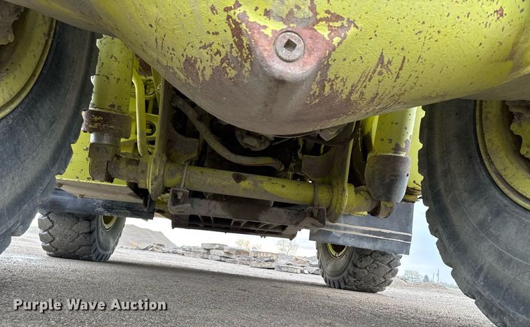 image for item DT0741 2003 Hitachi EH700 haul truck