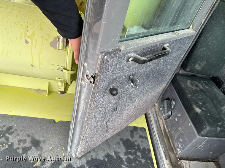 image for item DT0741 2003 Hitachi EH700 haul truck