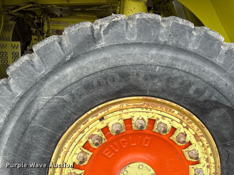 image for item DT0741 2003 Hitachi EH700 haul truck