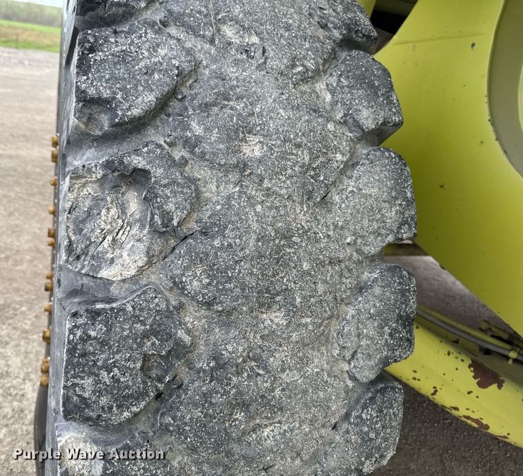 image for item DT0741 2003 Hitachi EH700 haul truck