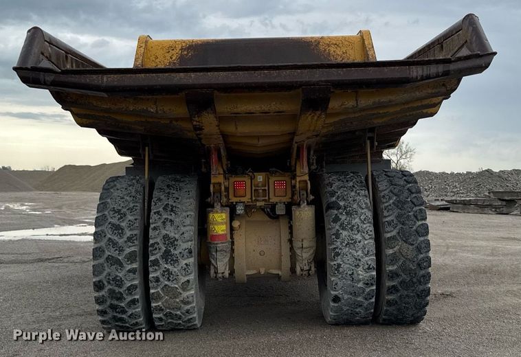 image for item DT0742 2010 Caterpillar 770 haul truck