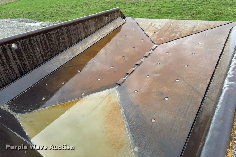 image for item DT0742 2010 Caterpillar 770 haul truck