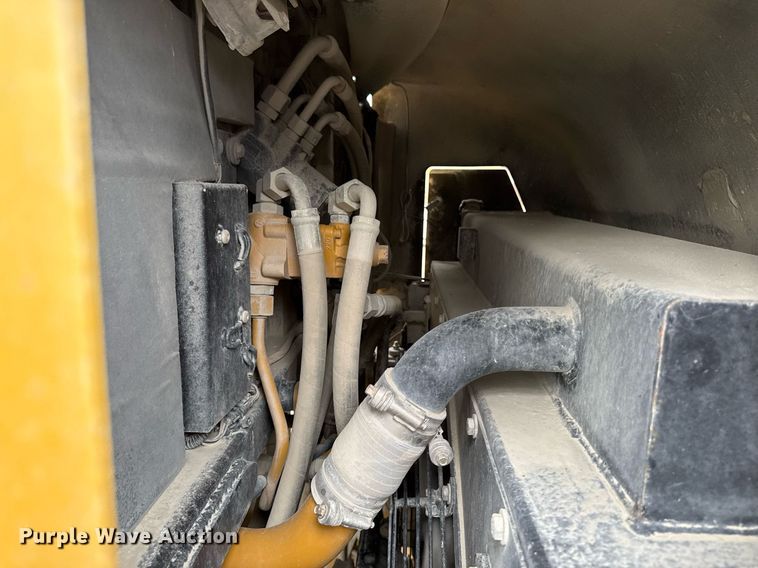 image for item DT0742 2010 Caterpillar 770 haul truck