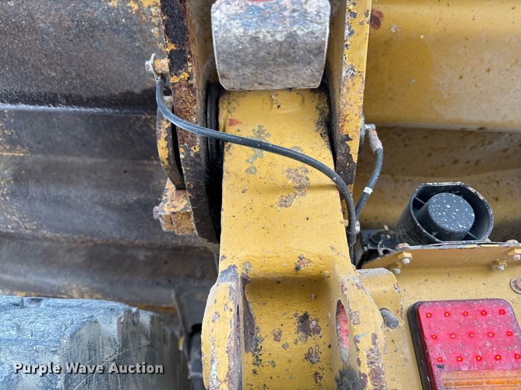 image for item DT0742 2010 Caterpillar 770 haul truck