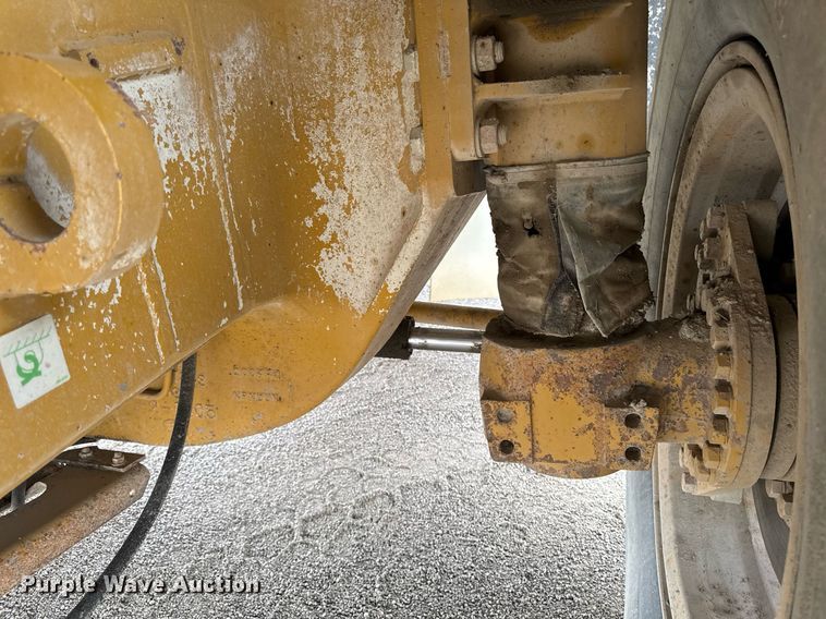 image for item DT0742 2010 Caterpillar 770 haul truck