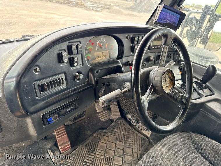 image for item DT0742 2010 Caterpillar 770 haul truck