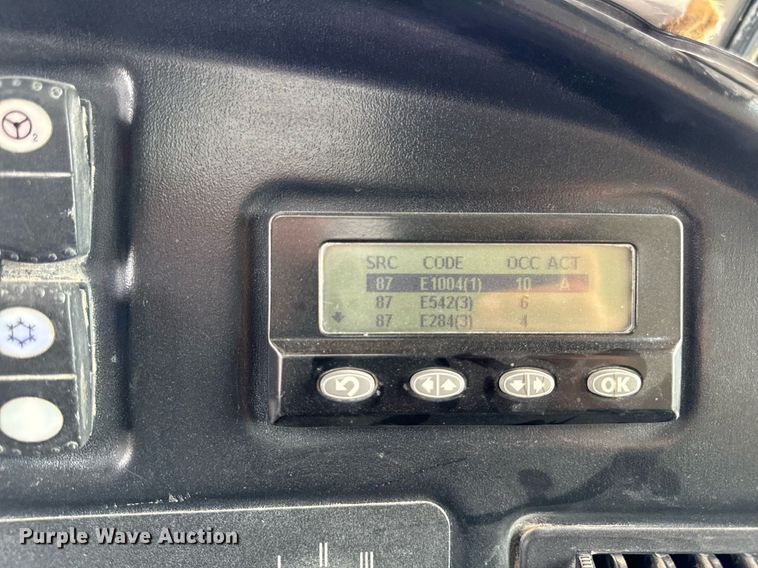 image for item DT0742 2010 Caterpillar 770 haul truck