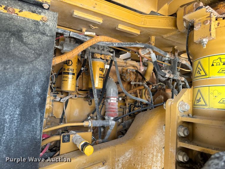 image for item DT0742 2010 Caterpillar 770 haul truck