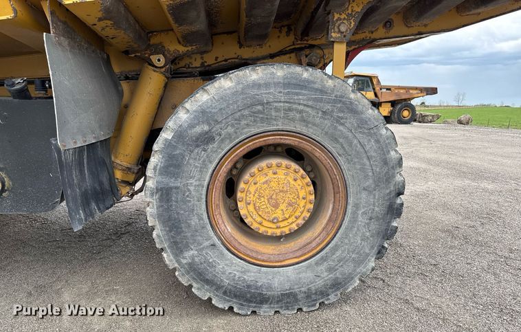 image for item DT0742 2010 Caterpillar 770 haul truck