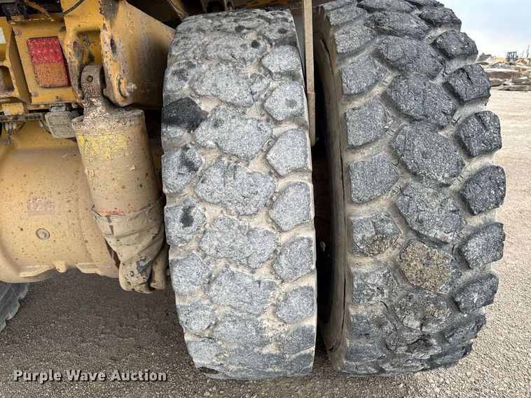 image for item DT0742 2010 Caterpillar 770 haul truck