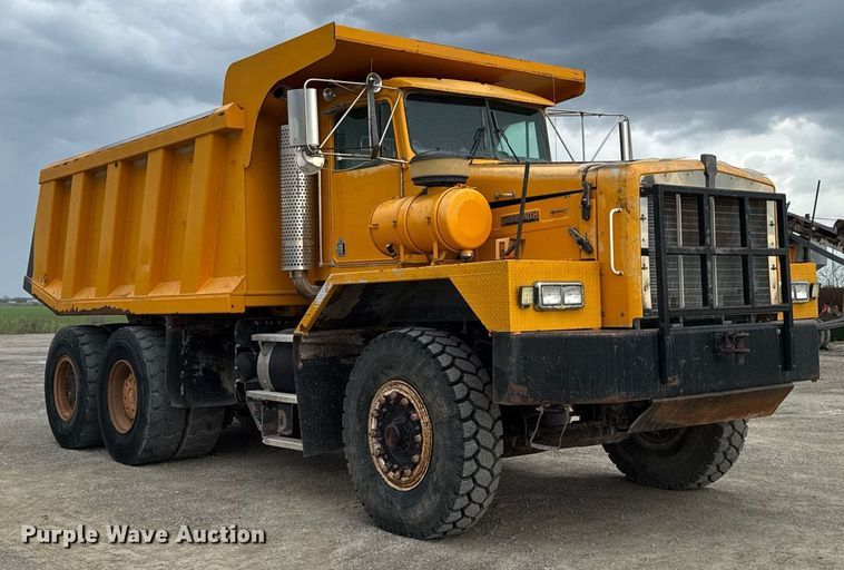 image for item DT0743 1999 Kenworth 540 haul truck