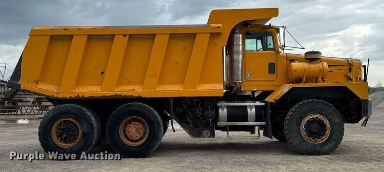 image for item DT0743 1999 Kenworth 540 haul truck