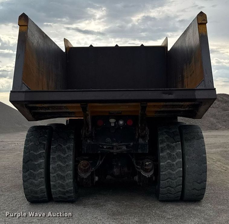 image for item DT0743 1999 Kenworth 540 haul truck