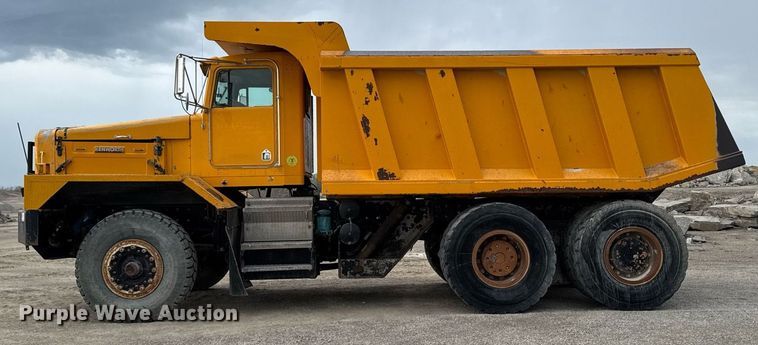 image for item DT0743 1999 Kenworth 540 haul truck