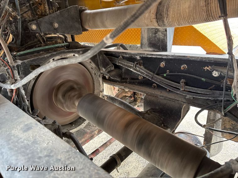 image for item DT0743 1999 Kenworth 540 haul truck