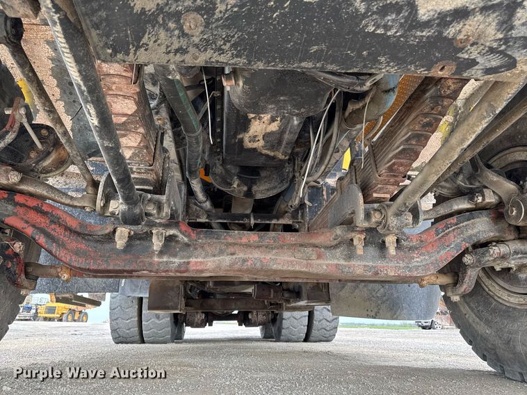 image for item DT0743 1999 Kenworth 540 haul truck