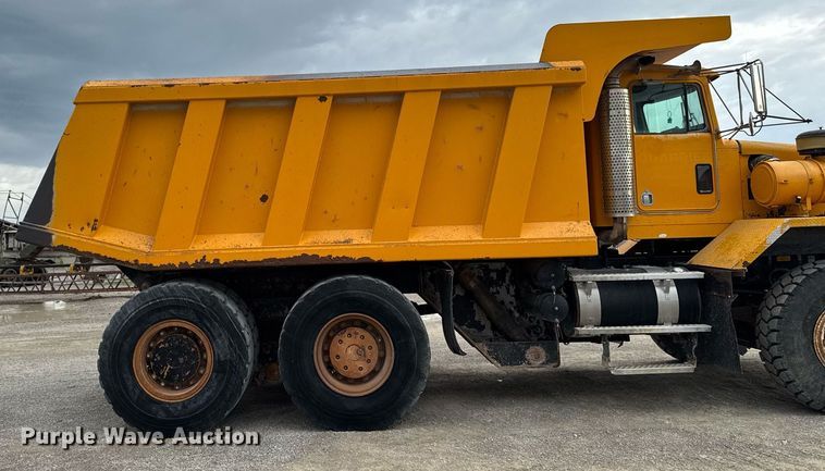 image for item DT0743 1999 Kenworth 540 haul truck