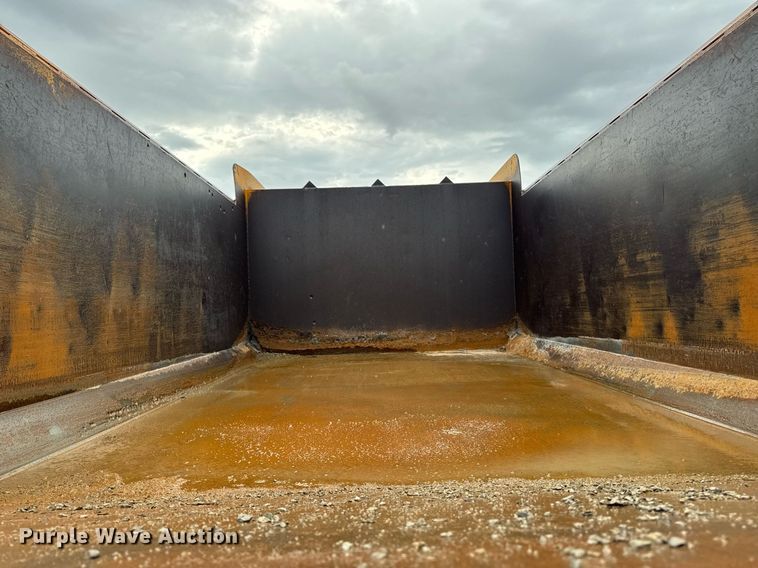 image for item DT0743 1999 Kenworth 540 haul truck