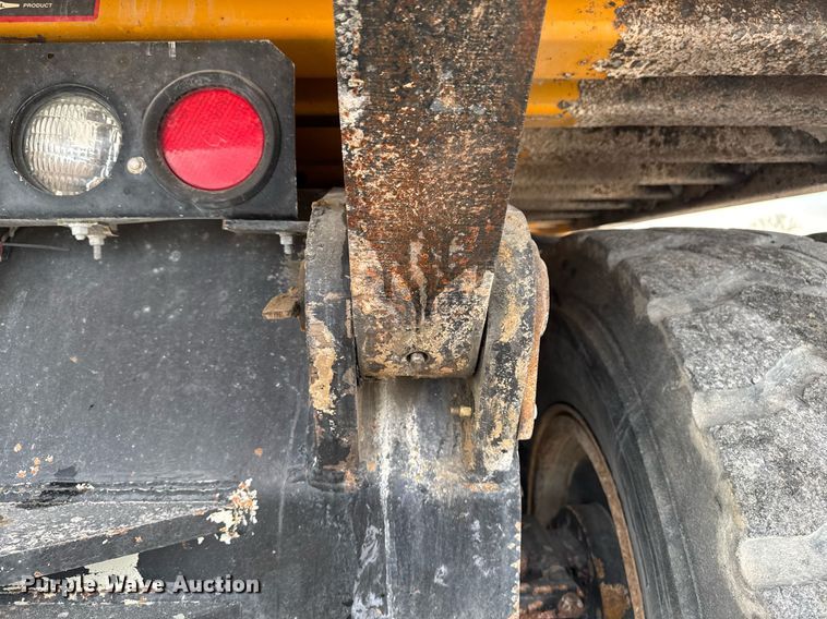 image for item DT0743 1999 Kenworth 540 haul truck