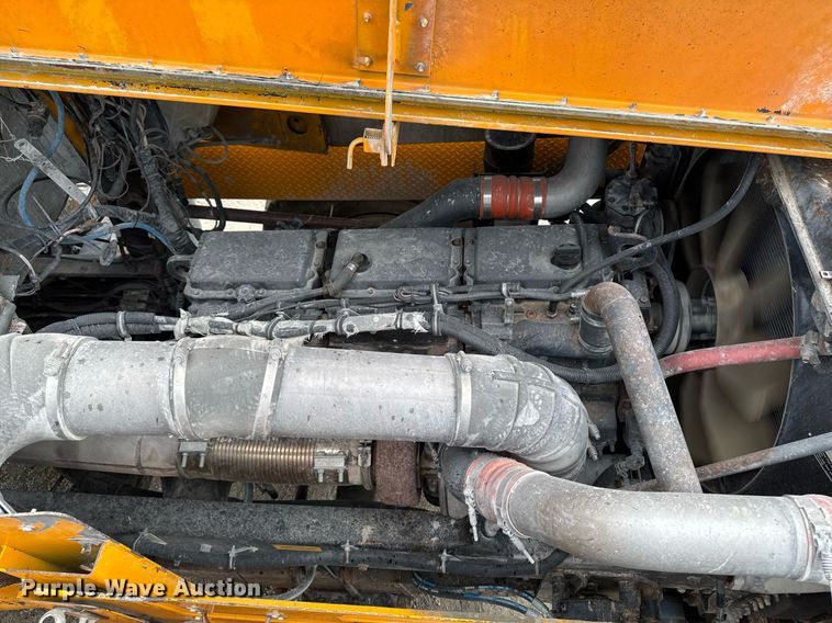 image for item DT0743 1999 Kenworth 540 haul truck