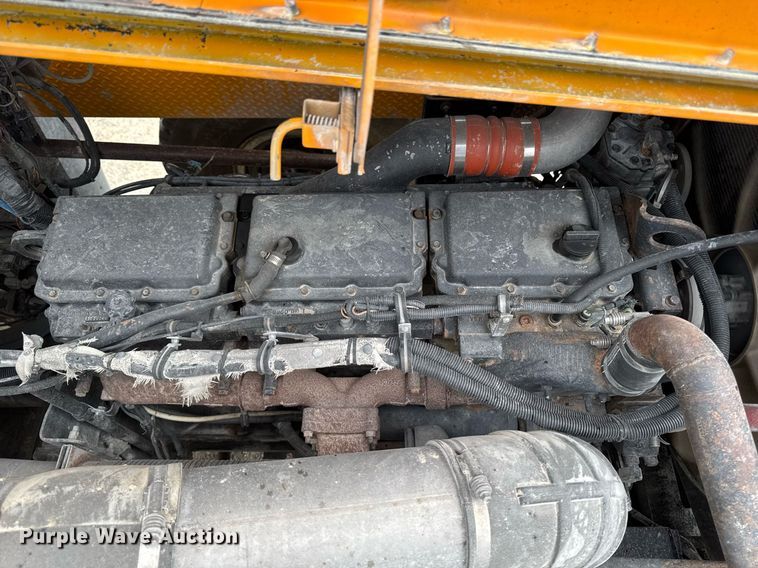 image for item DT0743 1999 Kenworth 540 haul truck