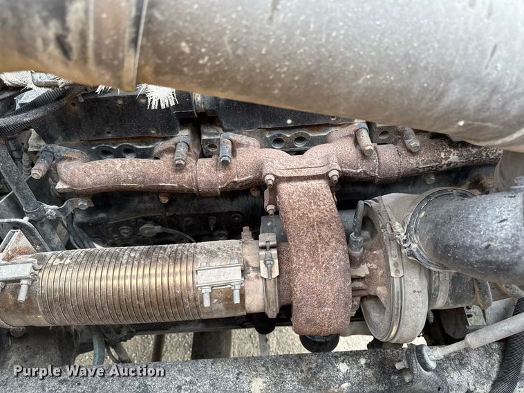 image for item DT0743 1999 Kenworth 540 haul truck