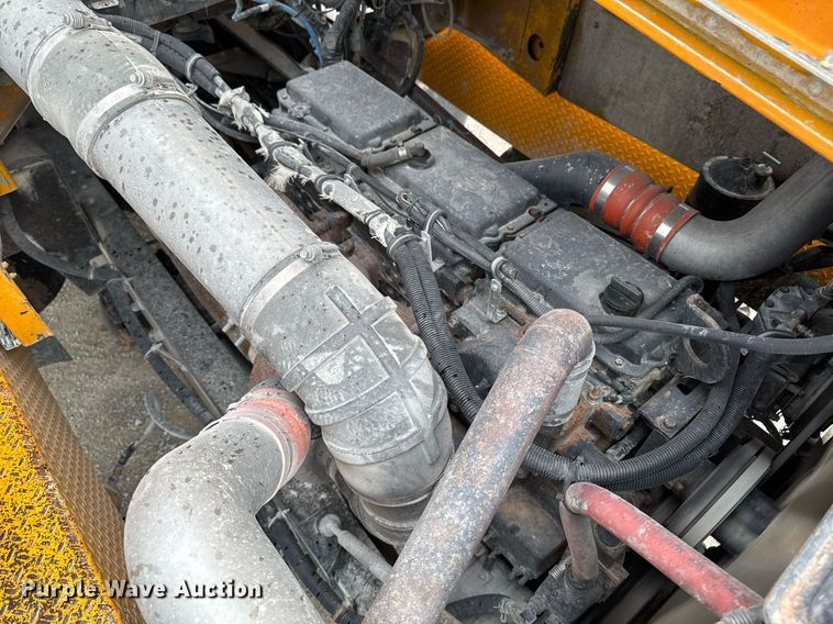 image for item DT0743 1999 Kenworth 540 haul truck